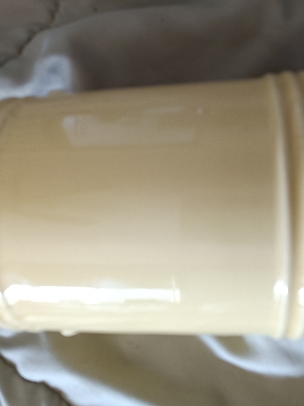 Yellow Ceramic Canister with Embossed Chick Design - Picture 4 of 4